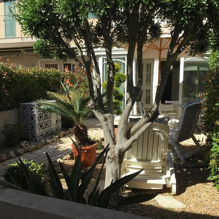Mistral Gagnant Appartement Fréjus Buitenkant foto