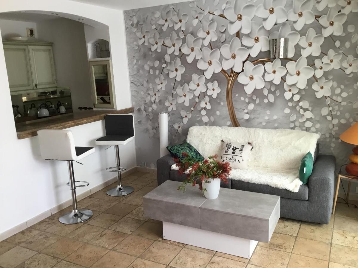 Mistral Gagnant Appartement Fréjus Buitenkant foto
